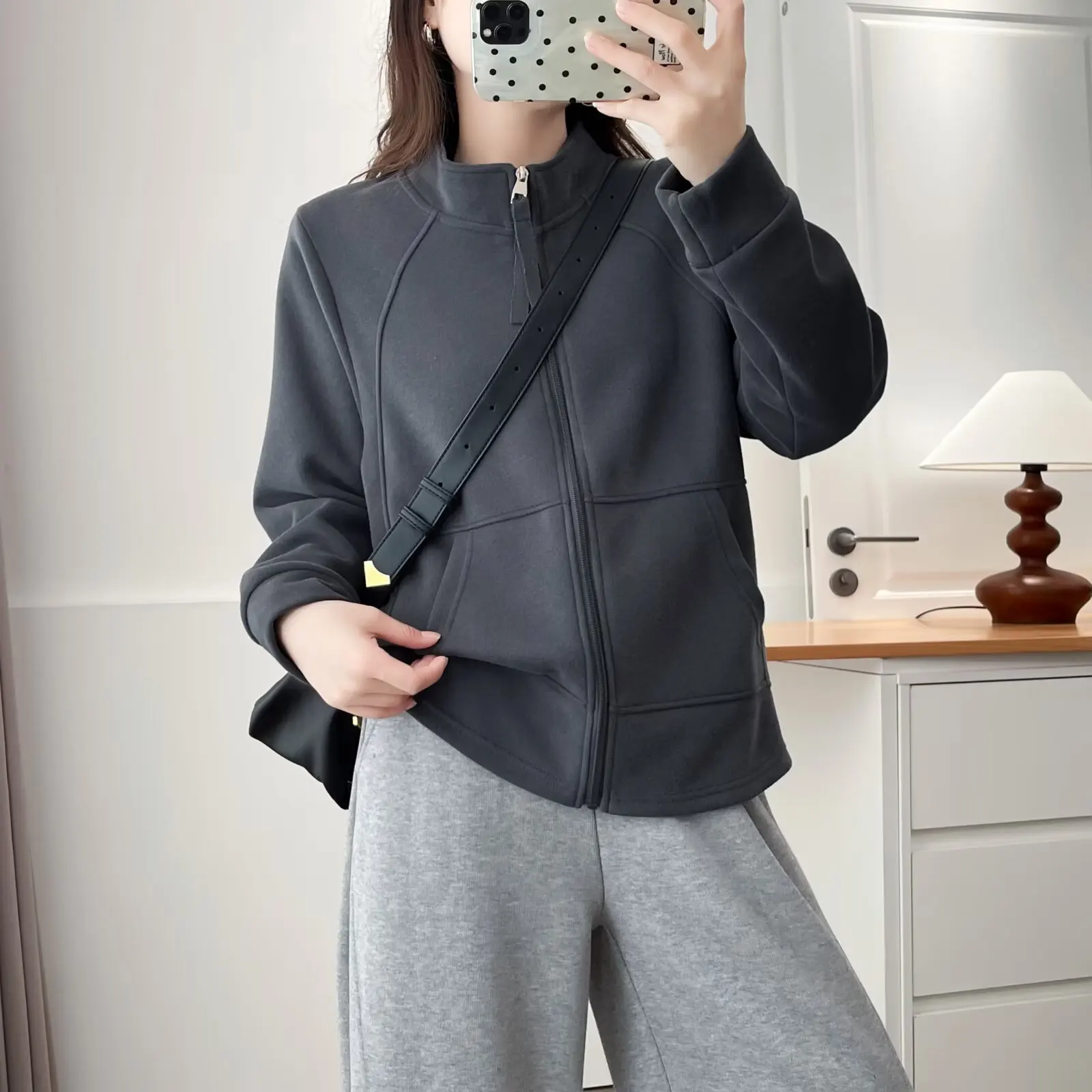 

XXXXL Fashion Plus Size Women's Jacket Autumn New Style Simple stand-up Collar Long Sleeved Sweatshirt 8235