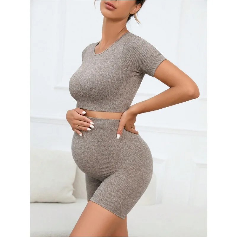 طقم شورت صيفي بأكمام قصيرة ناعم ومريح عالي الجودة منسوج بدون خياطة سريع الجفاف وجيد التهوية ومريح للنساء الحوامل