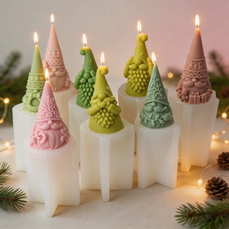 3D Weihnachtswichtel Silikon-Kerzenform, Multi-Style Gonk Wachsform mit Kranz- und Schneeflockendetails, DIY Kunstharz-Gips-Seifen-Bastelset