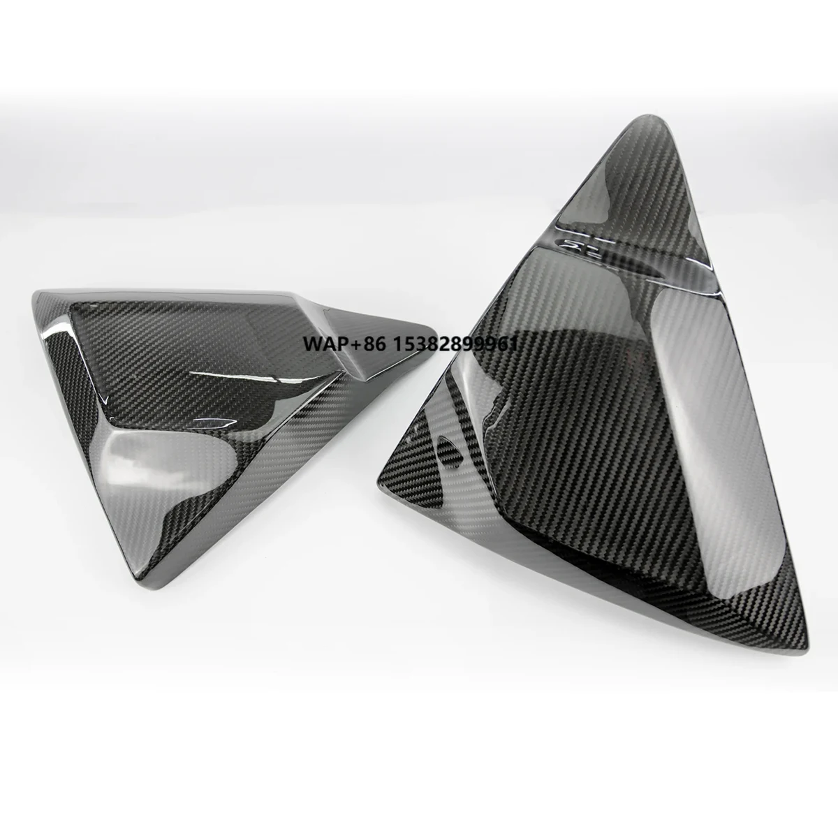

3K Twill Glossy Carbon Fiber Side Cover Triangle for Harley 2014-2023 Road Glide Street Glide