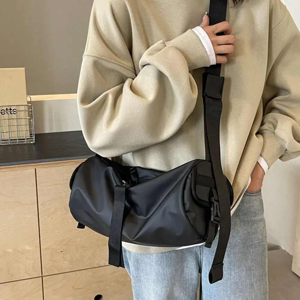 

Casual Cylindrical Bag Nylon Crossbody Bag Oxford Cloth Waterproof Shoulder Bag Large Capacity Solid Color Messenger Bag Hiking