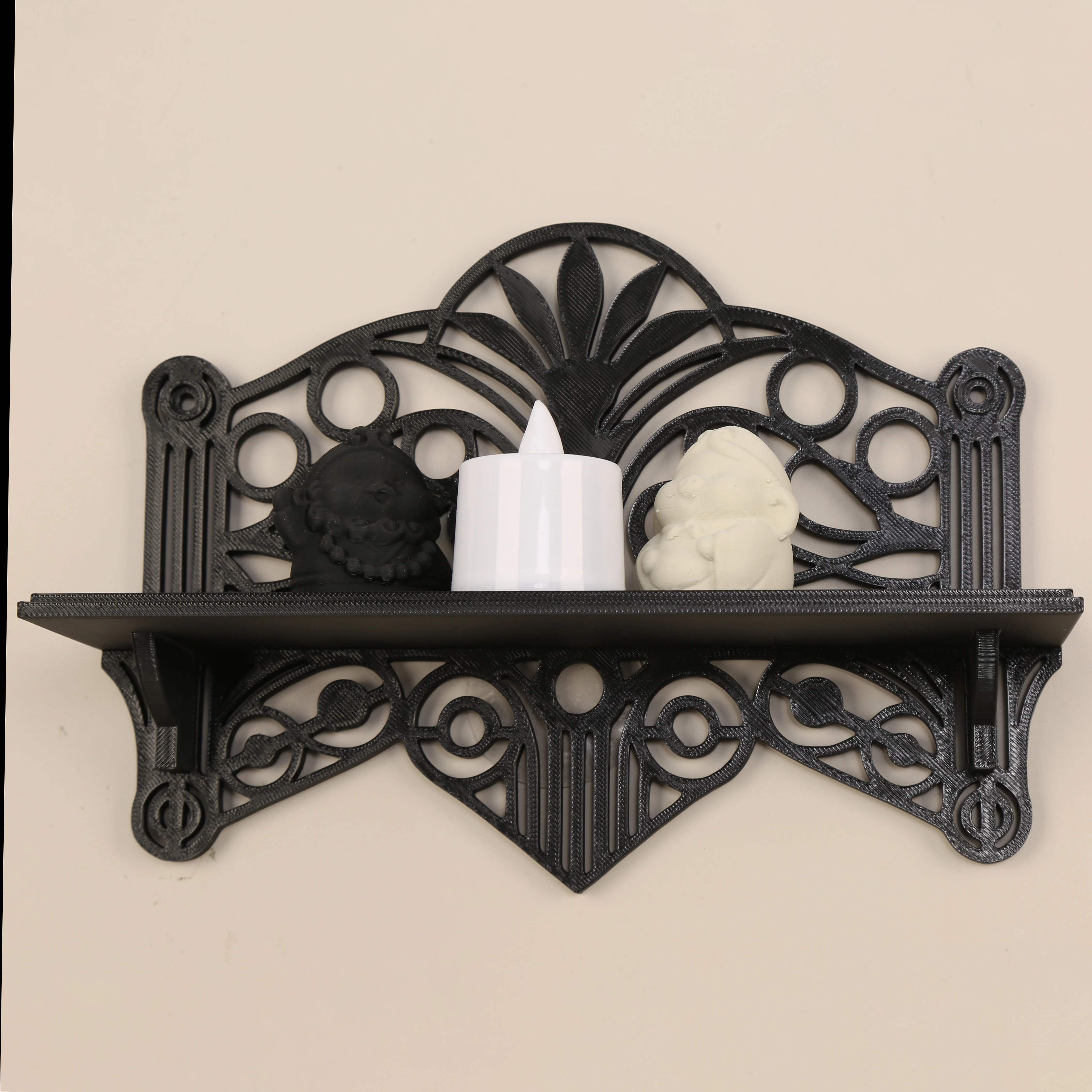 Grenzüberschreitendes, geschnitztes Retro-Wandregal, dunkles Design im Kunstdekor-Stil, geeignet für die Aufbewahrung und Dekoration im Retro-Gothic-Stil