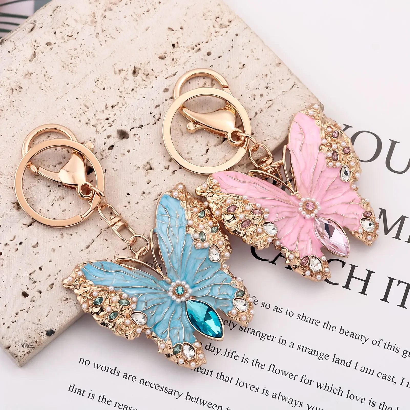 

Colorful Rhinestone Butterfly Key Chain Pendant Gold Color Metal Animal Insect Keyring for Women Girl Jewelry Gift