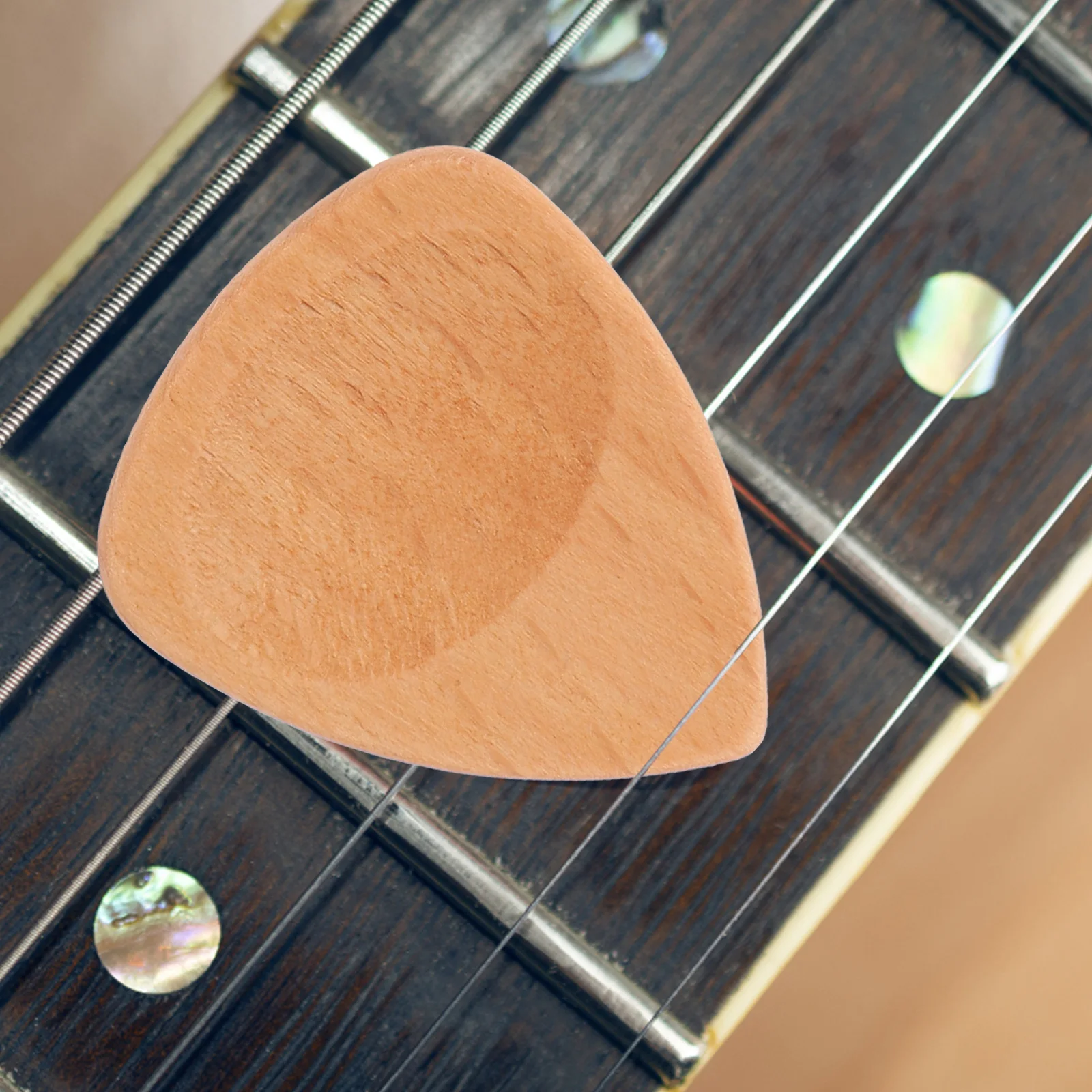 

1 set Wooden Acoustic Picks Electric Bass Guitar Storage Box Storage Box Small Thick Thick Guitar Picks Triangle