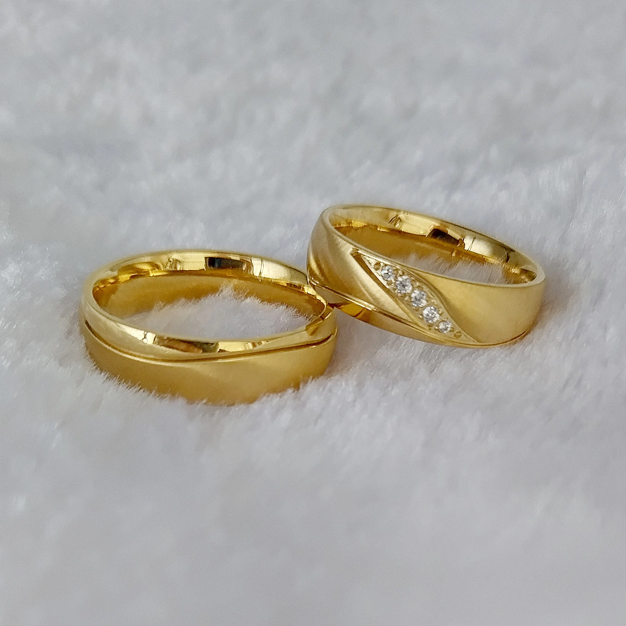 Fashion Western 24k Gold Plated Stainless Steel Jewelry Ring Marriage Couples Wedding Rings Men and Women