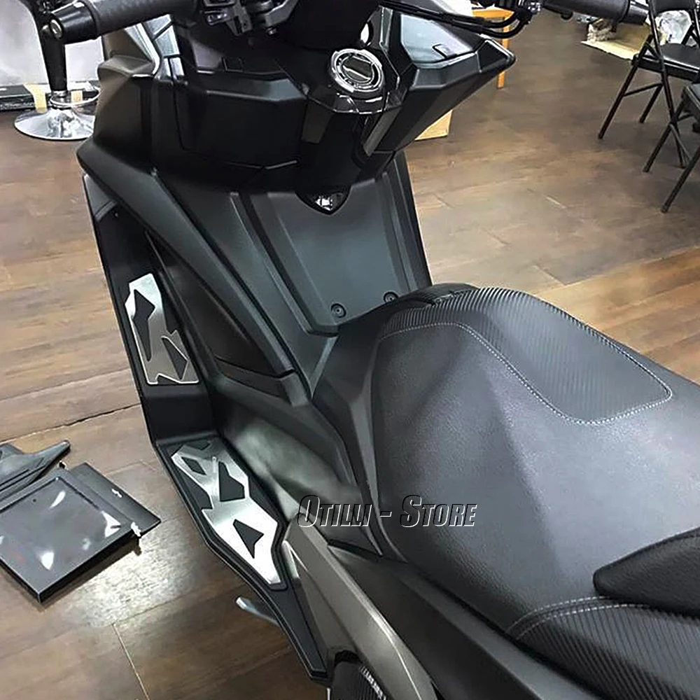 Motorrad Schwarz Fuß Pedal Fußstütze 2017 2018 2019 2020 Fußrasten Pedal Kits Trittbrett Schritt Für KYMCO AK550 AK 550 ak550