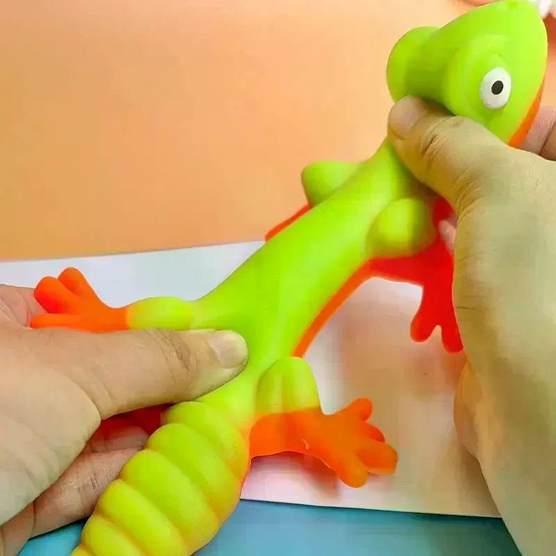 1 pièces Simulation lézard jouets colorés dessin animé TPR extensible lézard jouet doux soulagement du Stress presser Fidget jouet pour les enfants