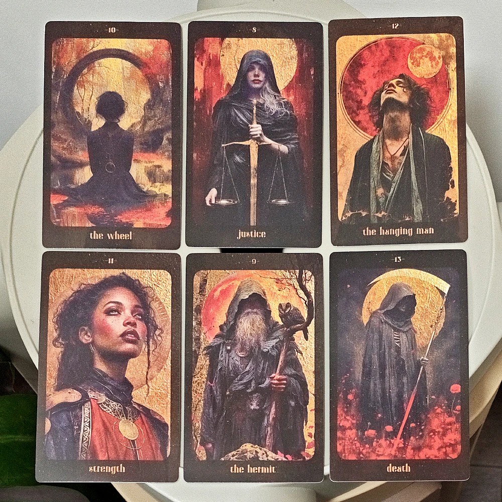 Baralho de Tarot Amber Moon 12*7cm: 78 Cartas Cinematográficas – Conjunto de Adivinhação com Magia Lunar e Energia Feminina