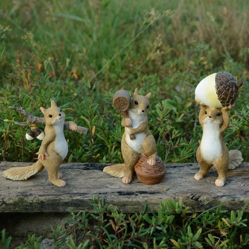 Creative Cute Little Squirrel Figurines Garden Resin Garden Cartoon Figurines & Miniature Aesthetic Room Home Decor Estatua FYFM