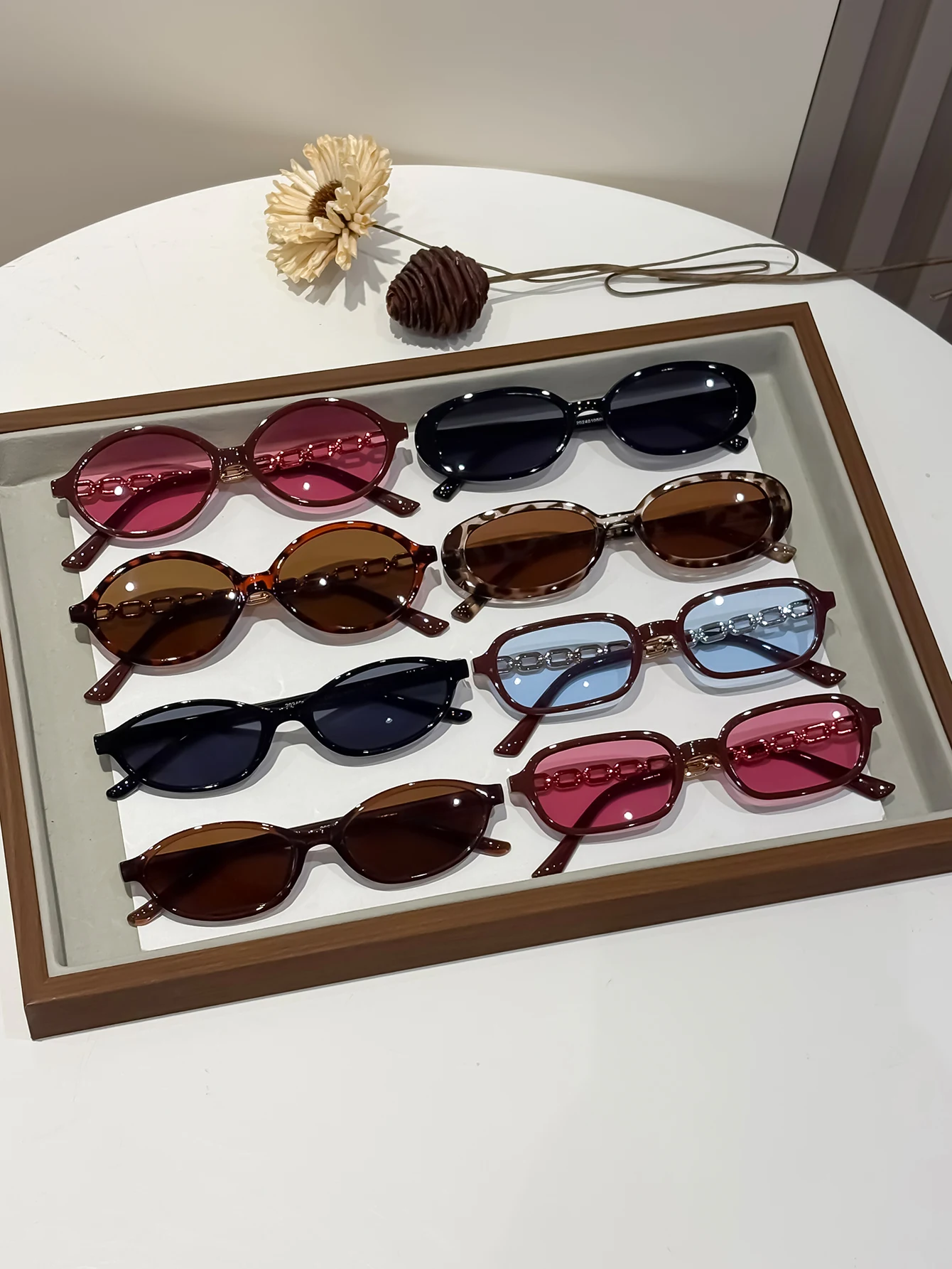 8Pcs Geometric Sunglasses Multi-color Frame Design For Outdoor Travel Driving