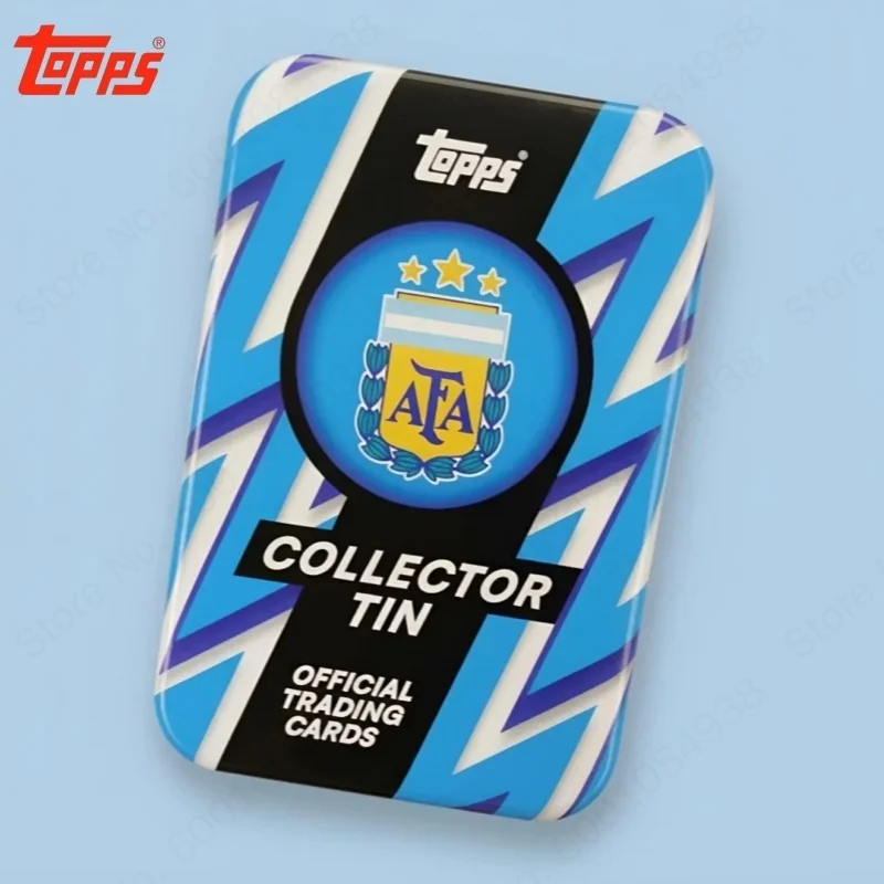Topps 25/26 Tarjetas Coleccionables de Fútbol de la Selección Argentina, Caja Metálica, Paquete de las Mejores Estrellas del Fútbol, Set de Tarjetas Coleccionables Premium, Regalo