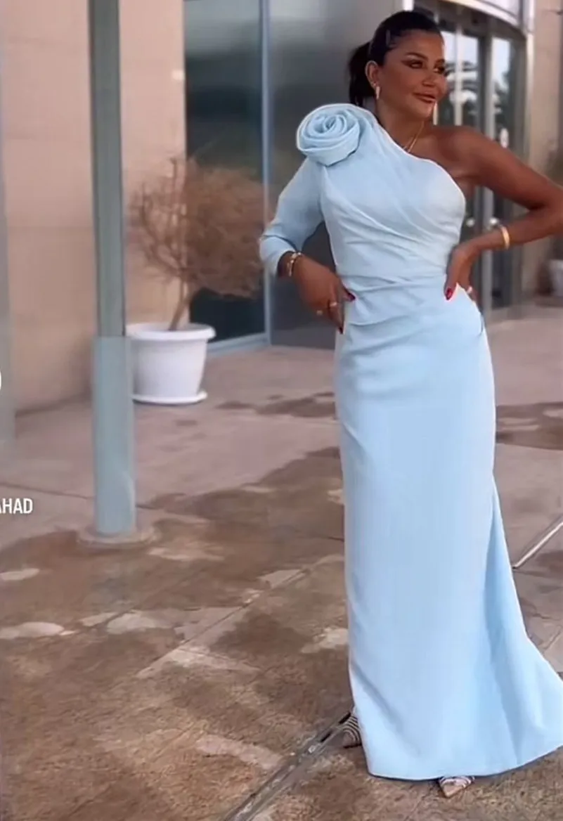 

Customized Long Light Blue Evening Dresses with Flower A-Line One Shoulder حزب اللباس Zipper Back Prom Dresses for Women