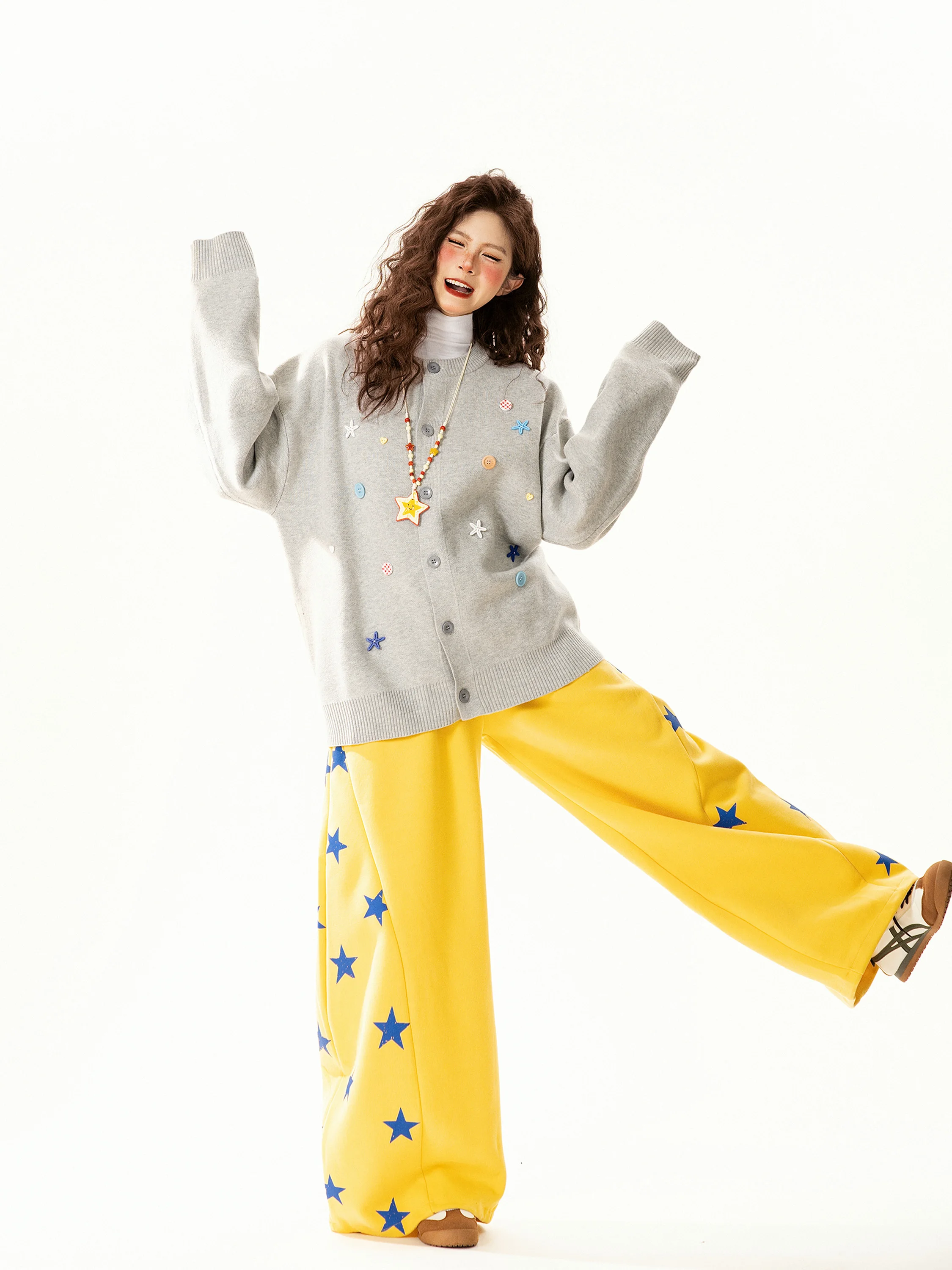 

Открытый кардиган на пуговицах в стиле ретро, женский свободный свитер Lazy Sle, универсальная трикотажная верхняя одежда, уличный свободный крой, длинный S...