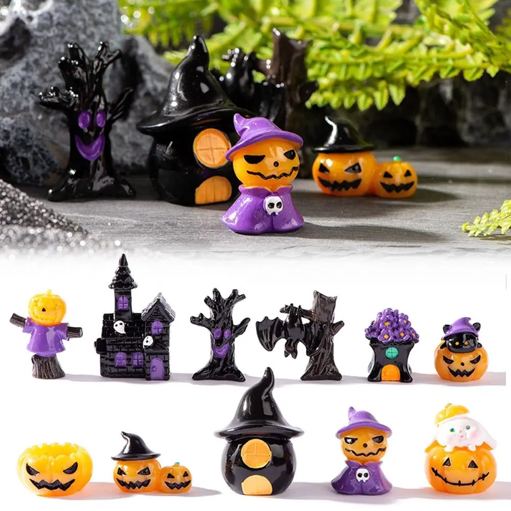 Mini Halloween Miniature Figurine Castle Tree House Bone Skull Cartoon Scary Pumpkin Statue Party Ornaments Micro Landscape