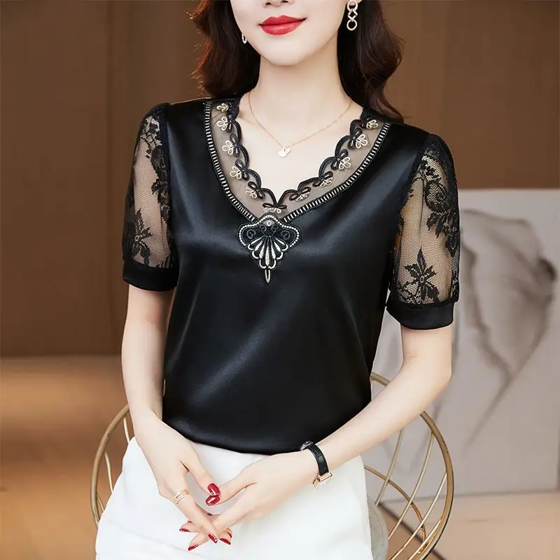 

Fashion Lace Patchwork Short Sleeve Shirts Summer New V-neck Solid Color All-match Blouse Tops Office Elegant Women Clothing