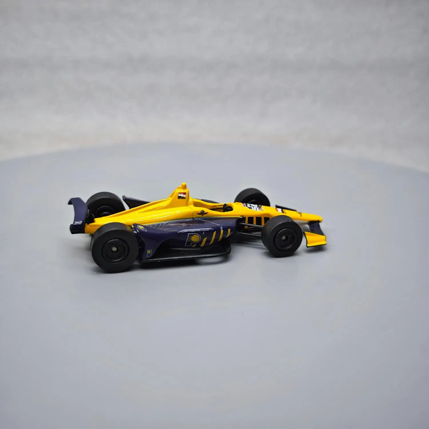 Green Light 1:64 INDY 500 Series - WE GROW BASKETBALL HERE Collection Toys Gift Model Wall Hanging