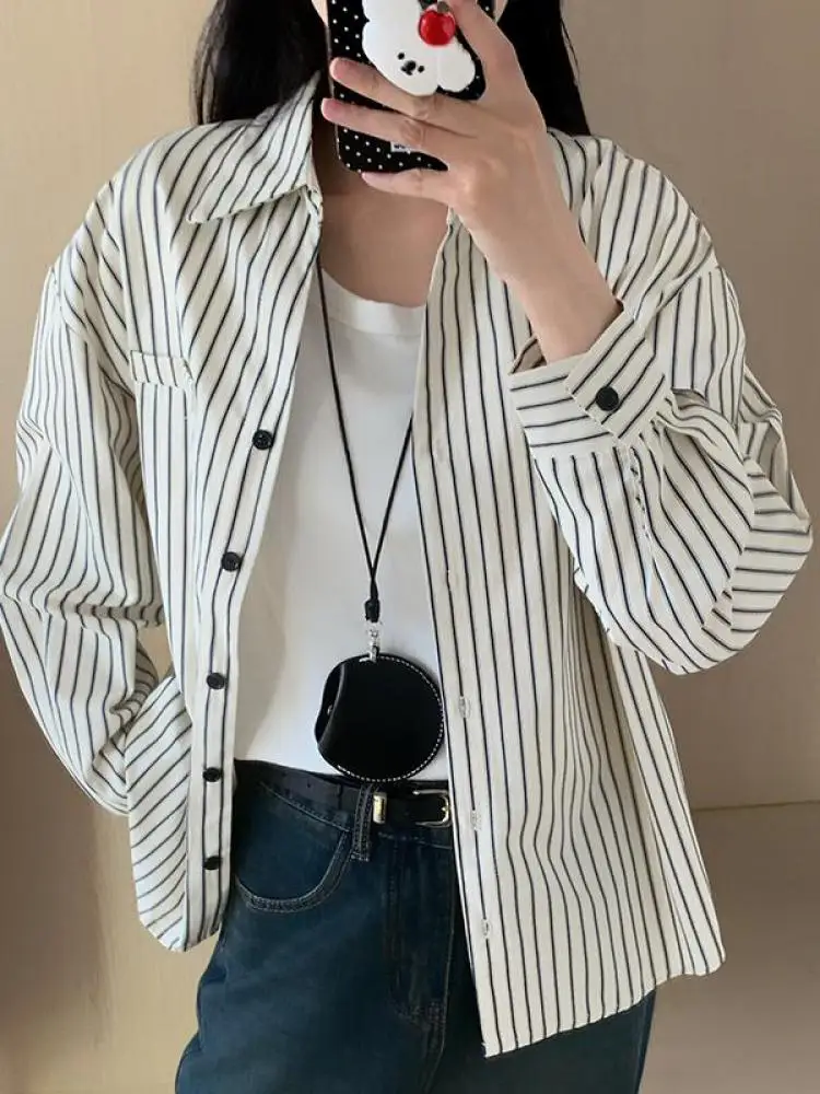 

Spring Autumn New Fashion Beige Striped Long Sleeved Shirt Women's Blue Temperament Blouses Korean Single Breasted Cardigan Tops