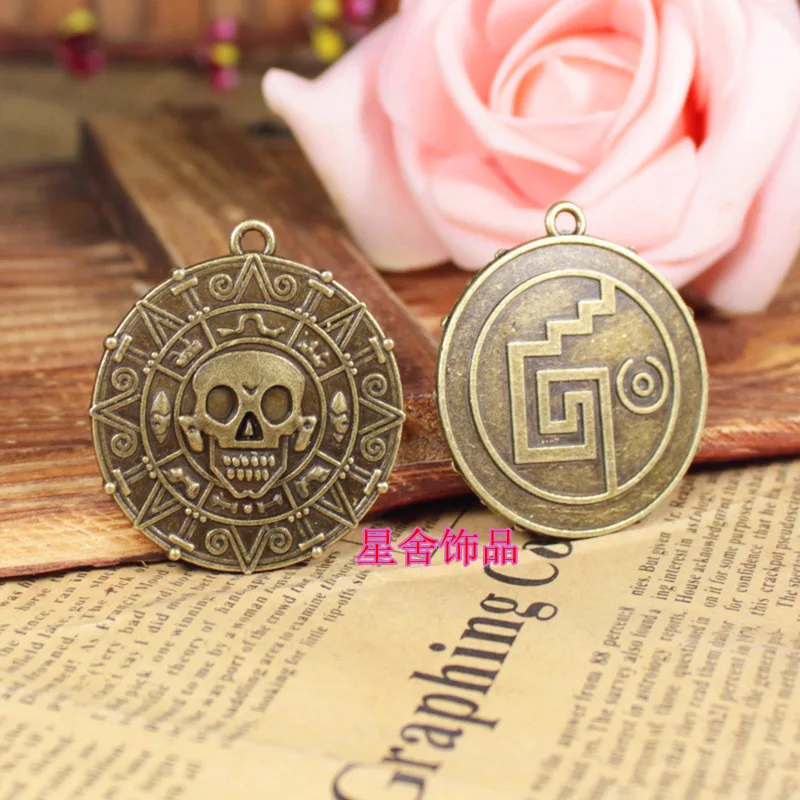 DIYOrnament Accessories39MMPirates Of The Caribbean Aztec Gold Coin Retro Necklace Pendant Accessories