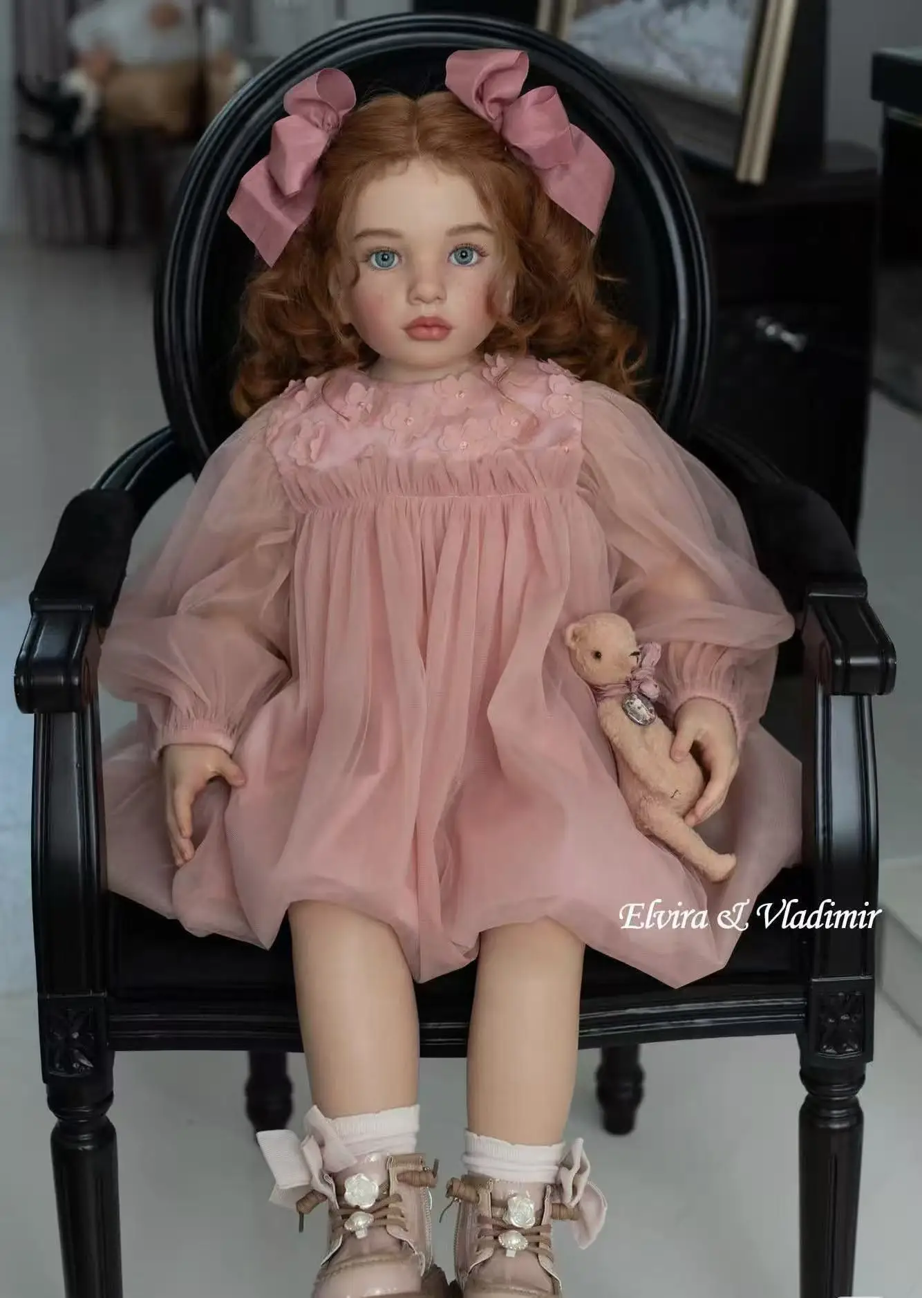 

Эксклюзивное предложение St.Store: 41-дюймовая кукла Little Lady Aloenka, расписанная вручную, с лицом с веснушками, распроданная серия.