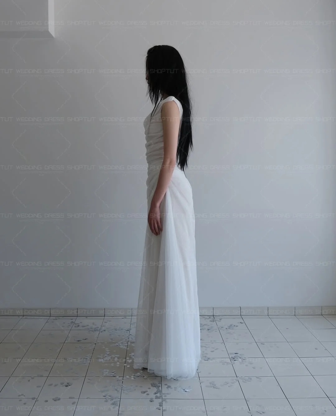 TLIT Customized Simple A-Line Korean Wedding Dresses Photoshoot Court Sweep Wide Strap Floor Length Bridal Reception Gowns