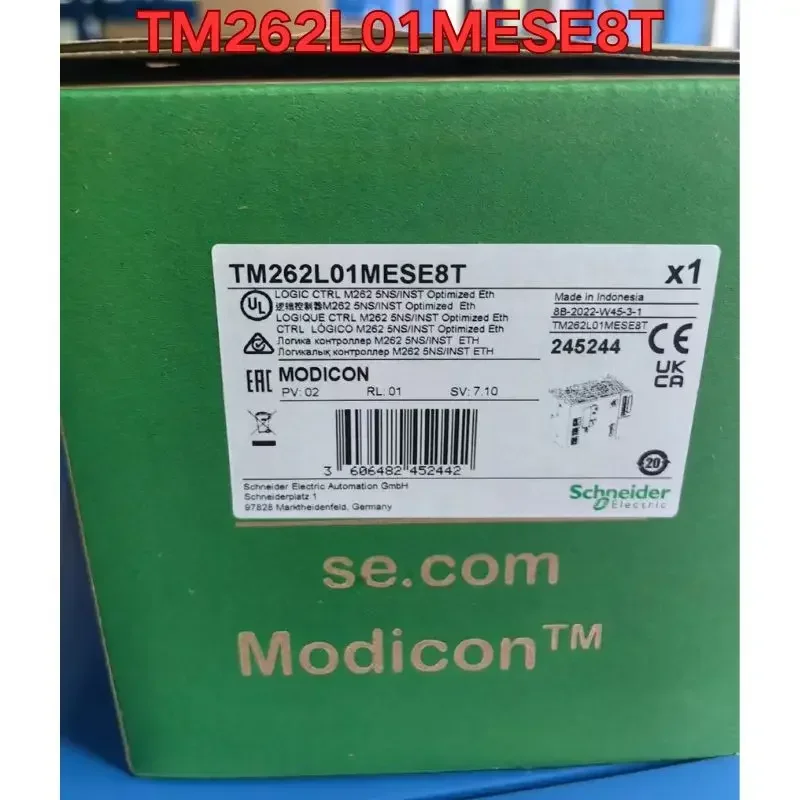 New unused PLC module TM262L01MESE8T