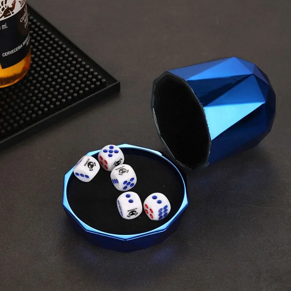 

1 шт., фланелевая подкладка, чашка для игральных костей, более бесшумный, удобный, с ощущением рук, контейнер для игральных костей, стабильные пластиковые кубики, игровые принадлежности