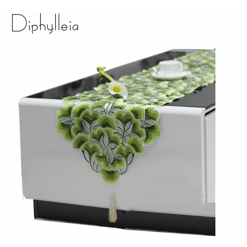 

Diphylleia Ginkgo Leaves Full Embroidered Table Runner Geometric Applique Dining Banquet Kitchen Rectangular Runner With Tassels