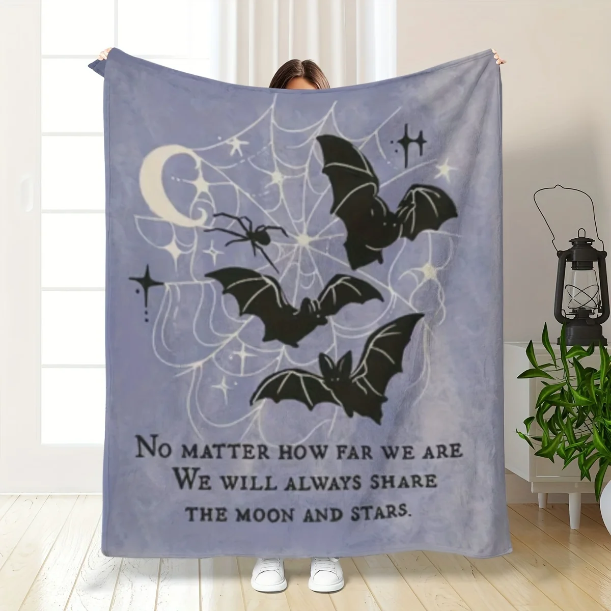 

1pc Halloween Bat Print Flannel Blanket - Machine Washable, All-Season Knit Polyester Cover, Versatile Warmth for Home, Bedroom