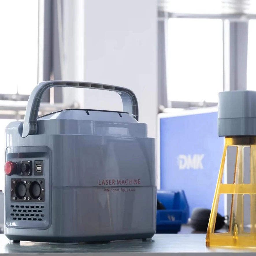 DMK 20w 30w Handheld Portable Fiber Laser Marking Machine for Integrated Flexible Operation Marking