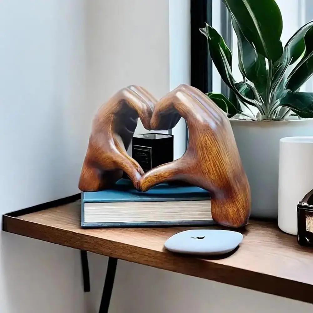 

Love Heart Hand Figurine Creative Resin Sculpture Home Office Desktop Decoration Ornament Best Gift Room Wedding Decor