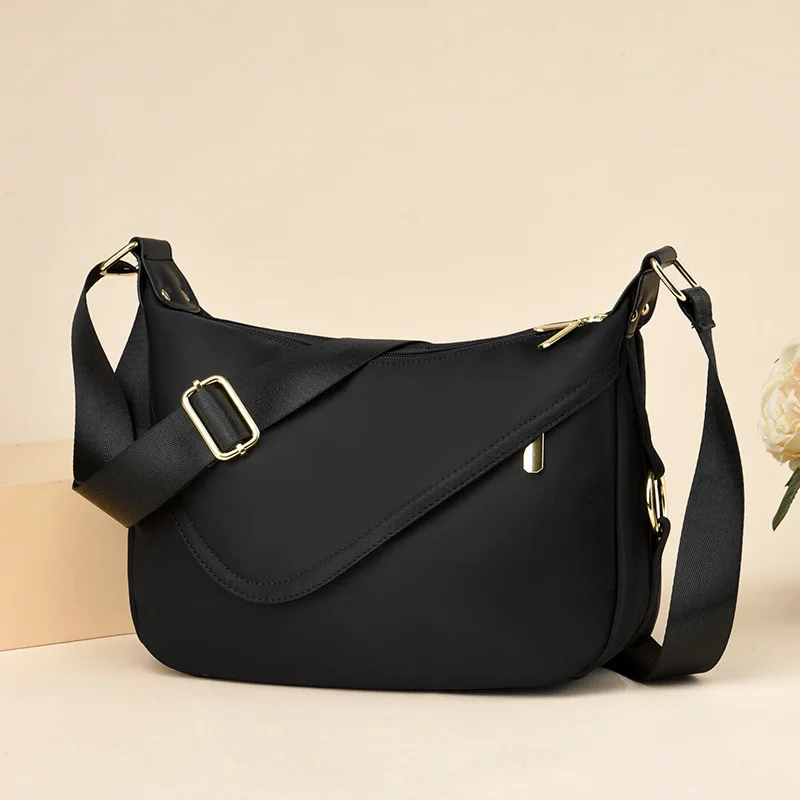 2024 Spring Commuter Large Capacity Women's Bag Women's Simple Casual Shoulder Bag Practical Portable Women's Bag One piece is s