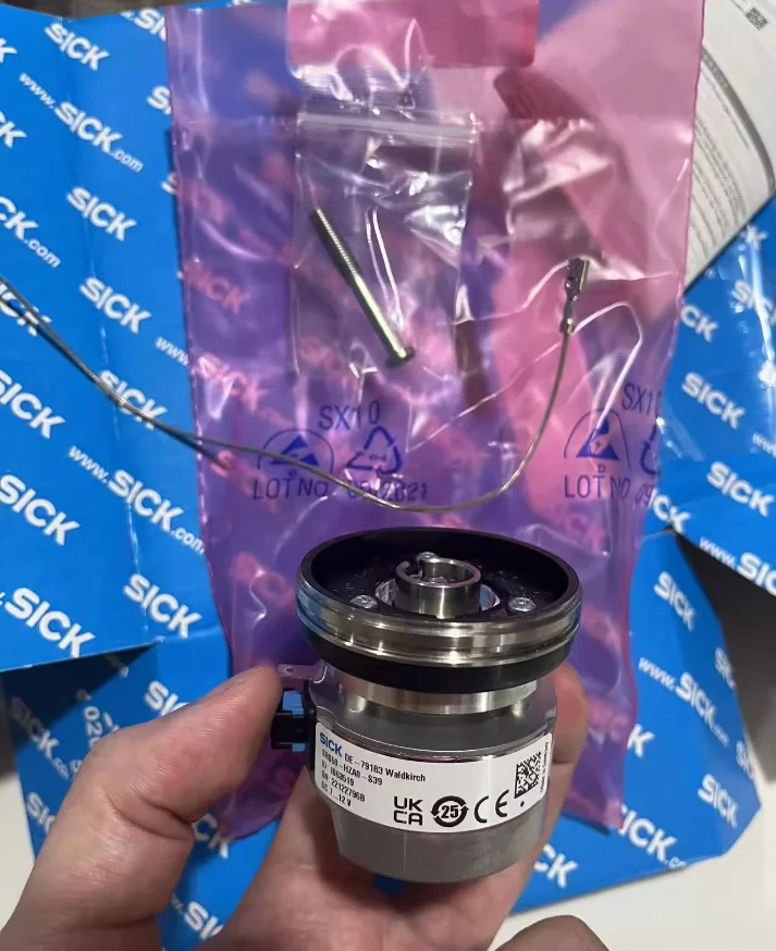 

Энкодер SRS50-HZA0-S39 SRS50-HZA0-S21 Оригинальный немецкий SICK