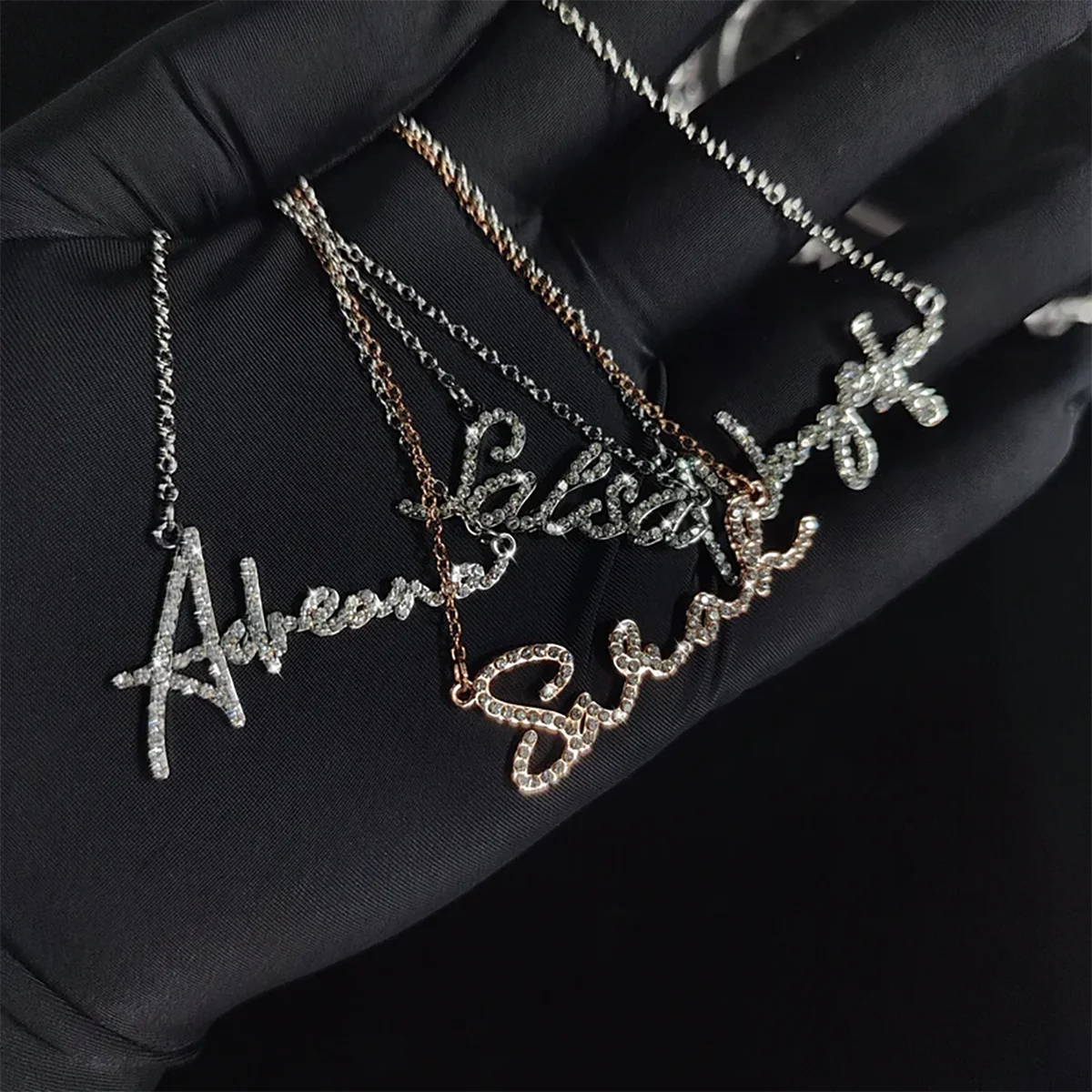 DHQH Customized Diamond Name Stainless Steel Necklace Personalized Letter Crystal Necklace Women's Nameplate Necklace Gift - Detail 1