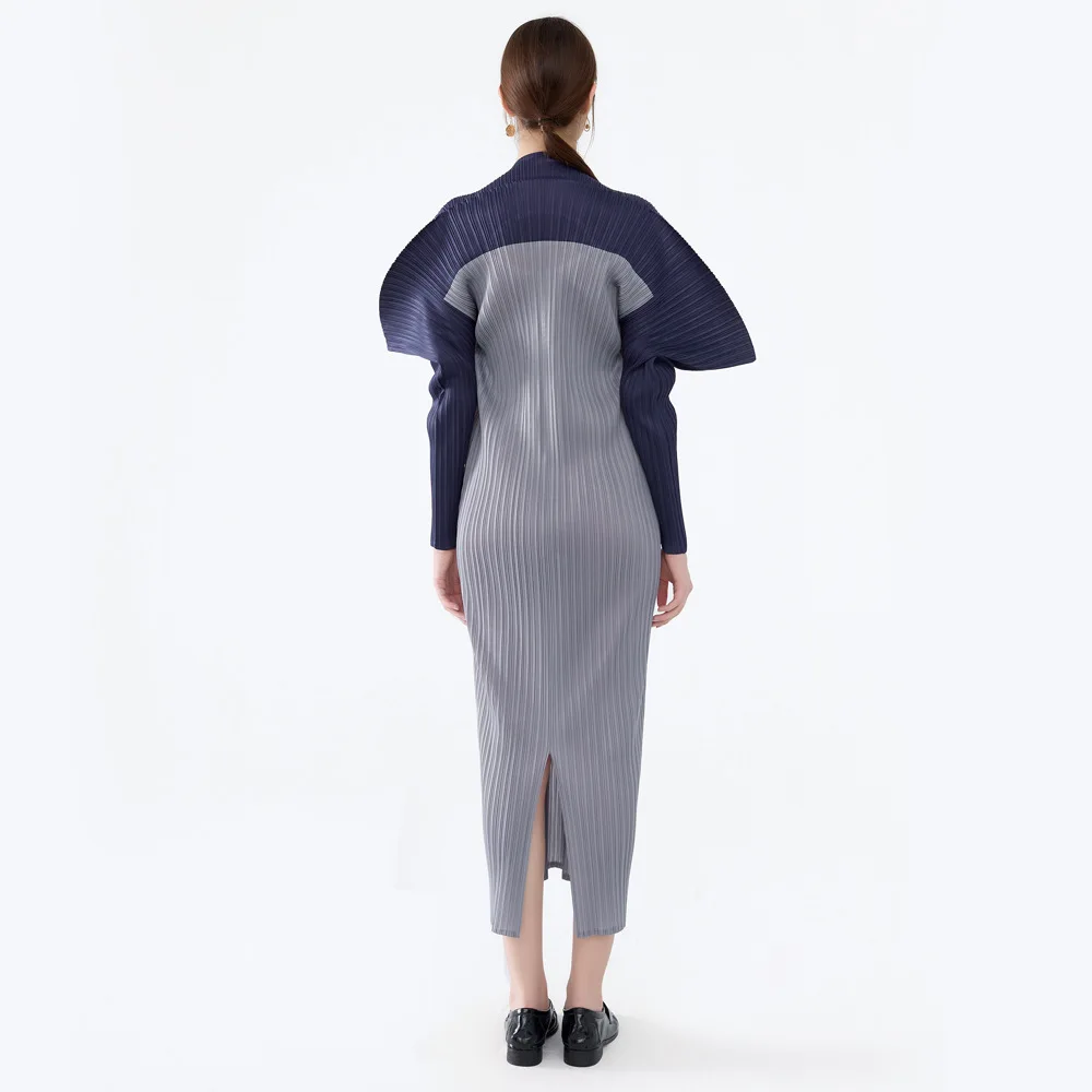 Miyake 2025 vestido feminino de manga comprida com chifres e bloco colorido, comprimento médio, bainha dividida, saia de camada base para primavera e outono