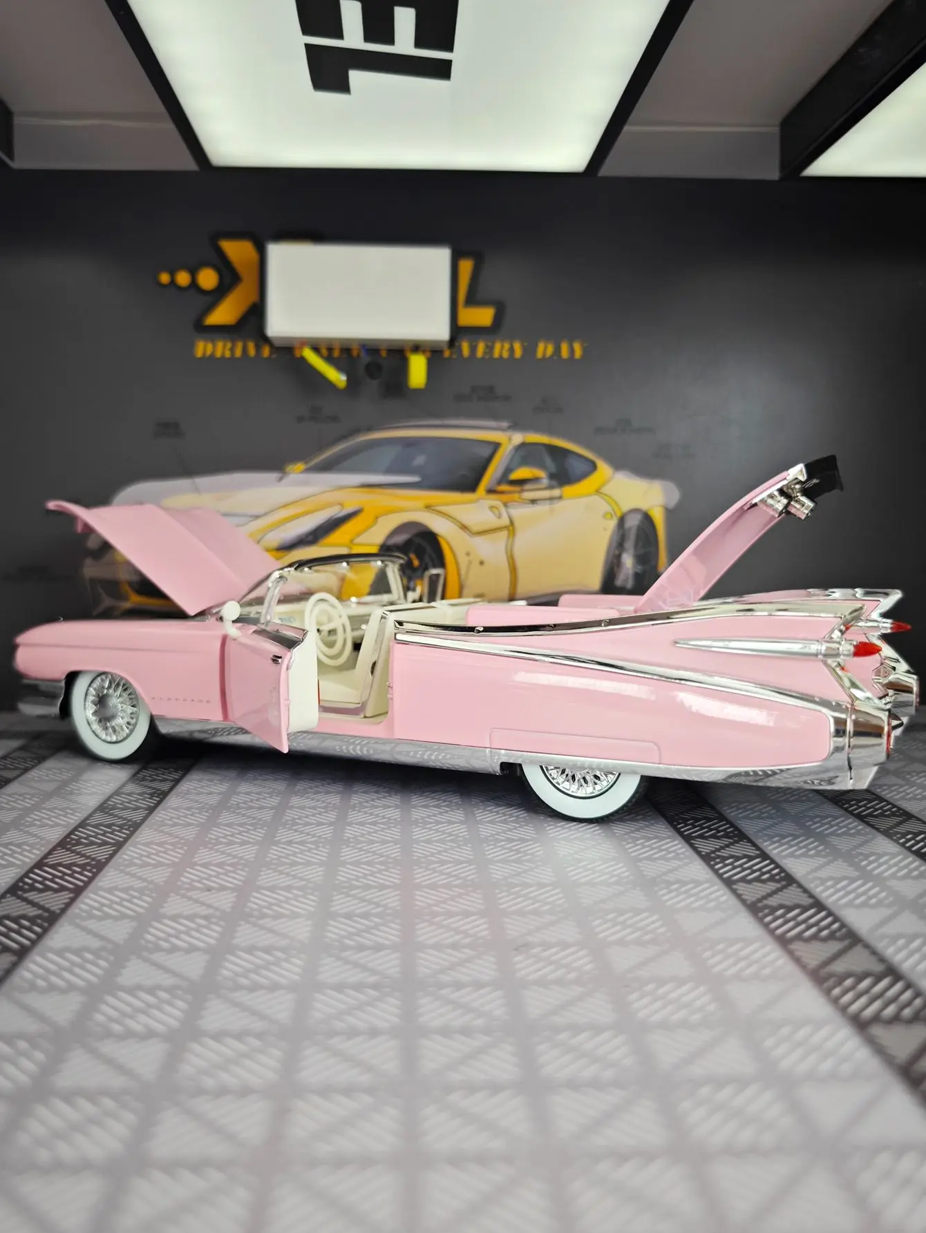 1:24 Eldorado 1959 modèle de voiture en alliage convertible super course voiture jouet pour enfants a des fonctions de son et d'éclairage simulées