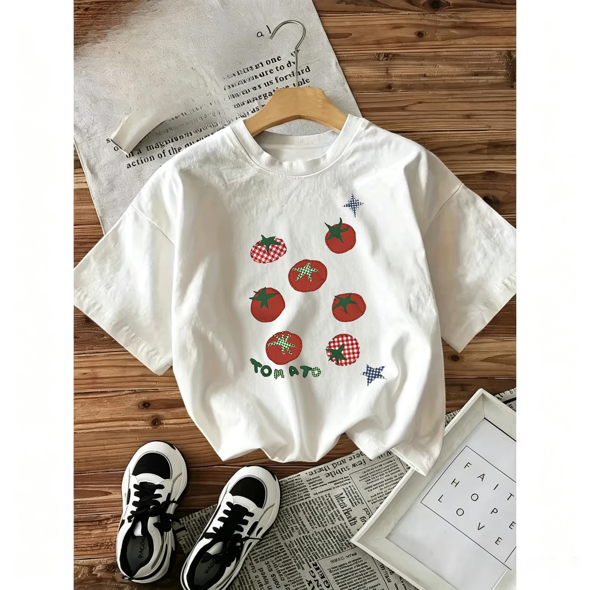 Summer Tomato Graphic T‑Shirt Men Women Vintage Fruit Print Short Sleeve Tees Loose Cotton Casual Couple Streetwear Daily Tops