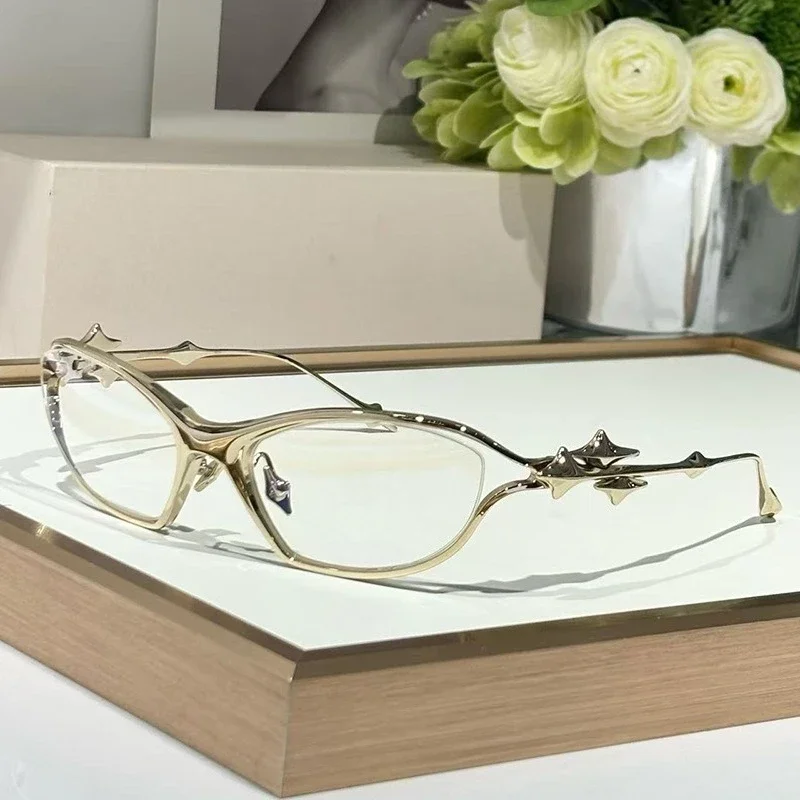 إطار نظارات YTT fashionGM جديد لعام 2025 على شكل عين القطة مخصص من التيتانيوم النقي للرجال والنساء إطار نظارات مضاد للضوء الأزرق