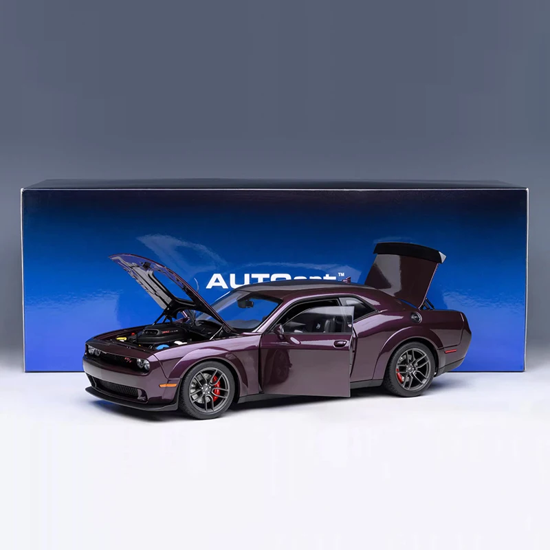 AUTOArt 1:18 Challenger 2020R/T SCAT PACK WIDEBODY Wide Body Model