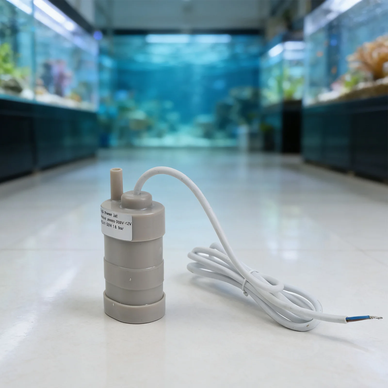 Submersible DC 12V Water Pump for Camper for motorhome 1500 L/H Flow Capacity and 5M Max Head and Reliable Performance