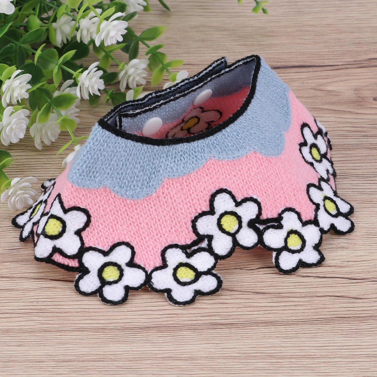 

Stylish Pet Saliva Towel Comfortable Dog Bibs Cute And Fashionable For Your Lovely Pet Home Decorative Accessory