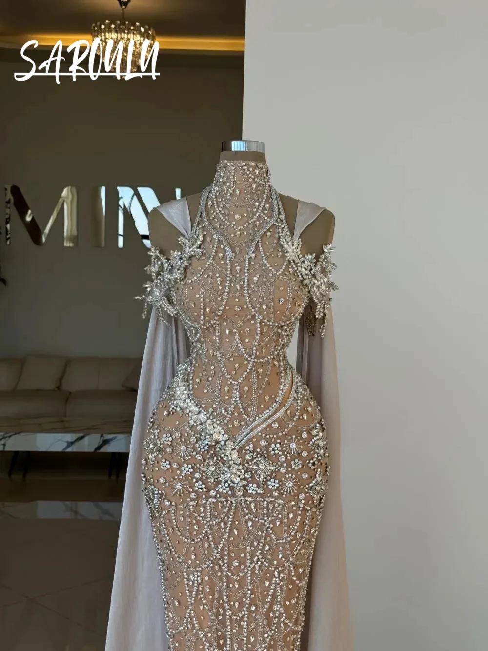 

Luxurious High Neckline Crystals Evening Dress With Cape Beautiful Straight Banquet Women Gowns Customized Beaded Prom Dresses