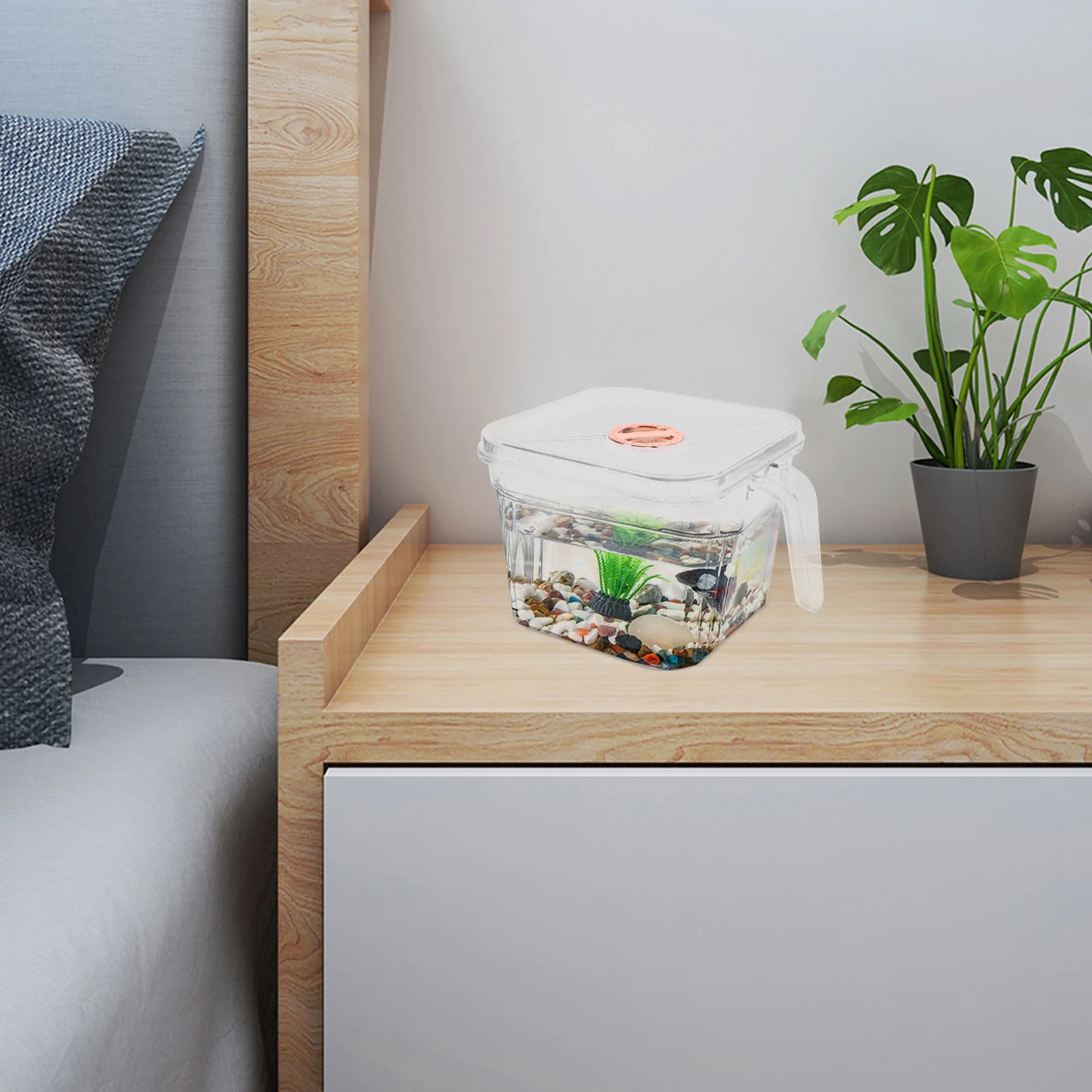 

Compact Plastic Fish Bowl Lid Handle Clear Viewing Experience Mini Aquarium Tank Decorative Betta Goldfish Table Centerpiece