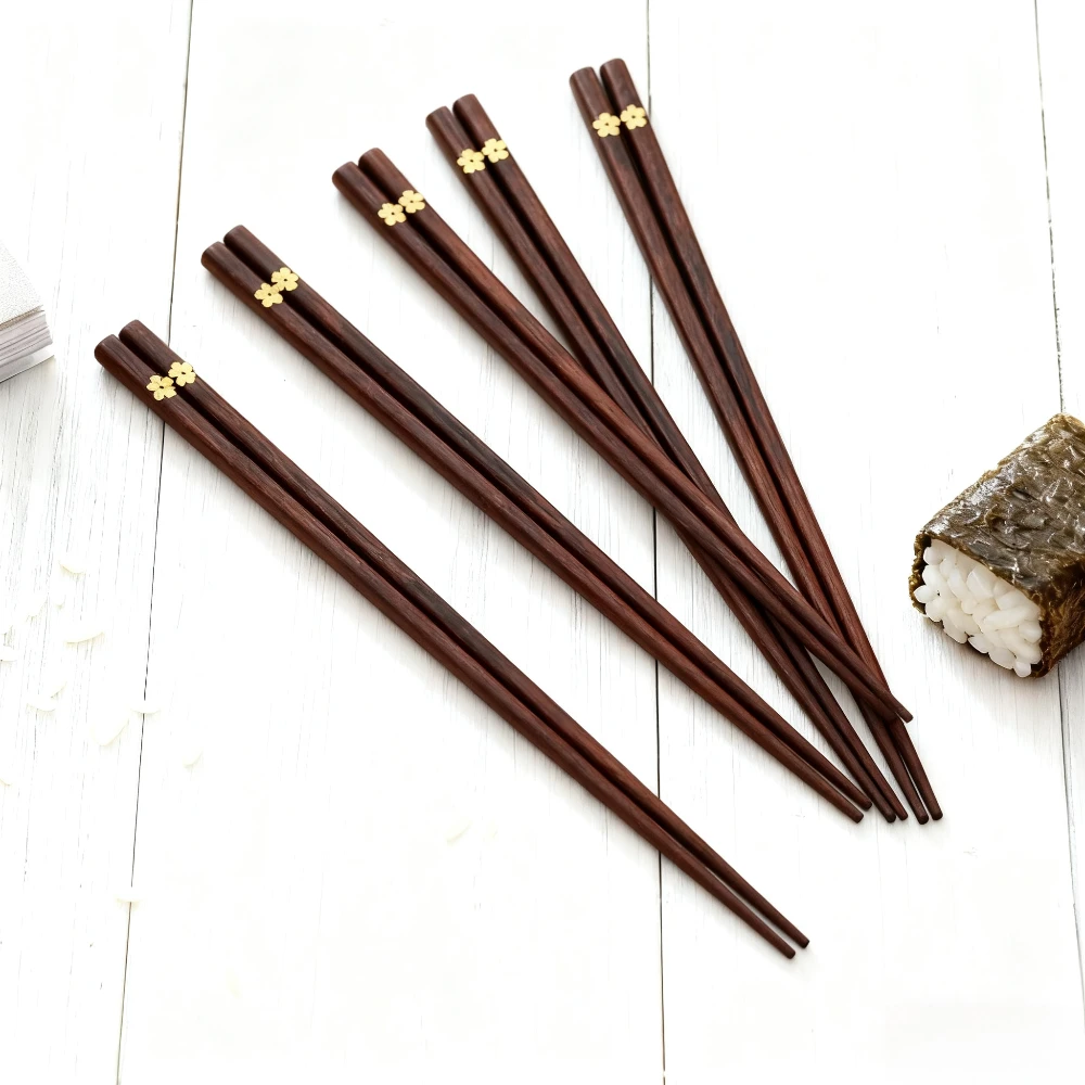 

5 Pairs Japanese Wood Chopstick Nonslip Design Sushi Chopsticks Reusable Chinese Korean Cuisine Chopsticks for Restaurant Home