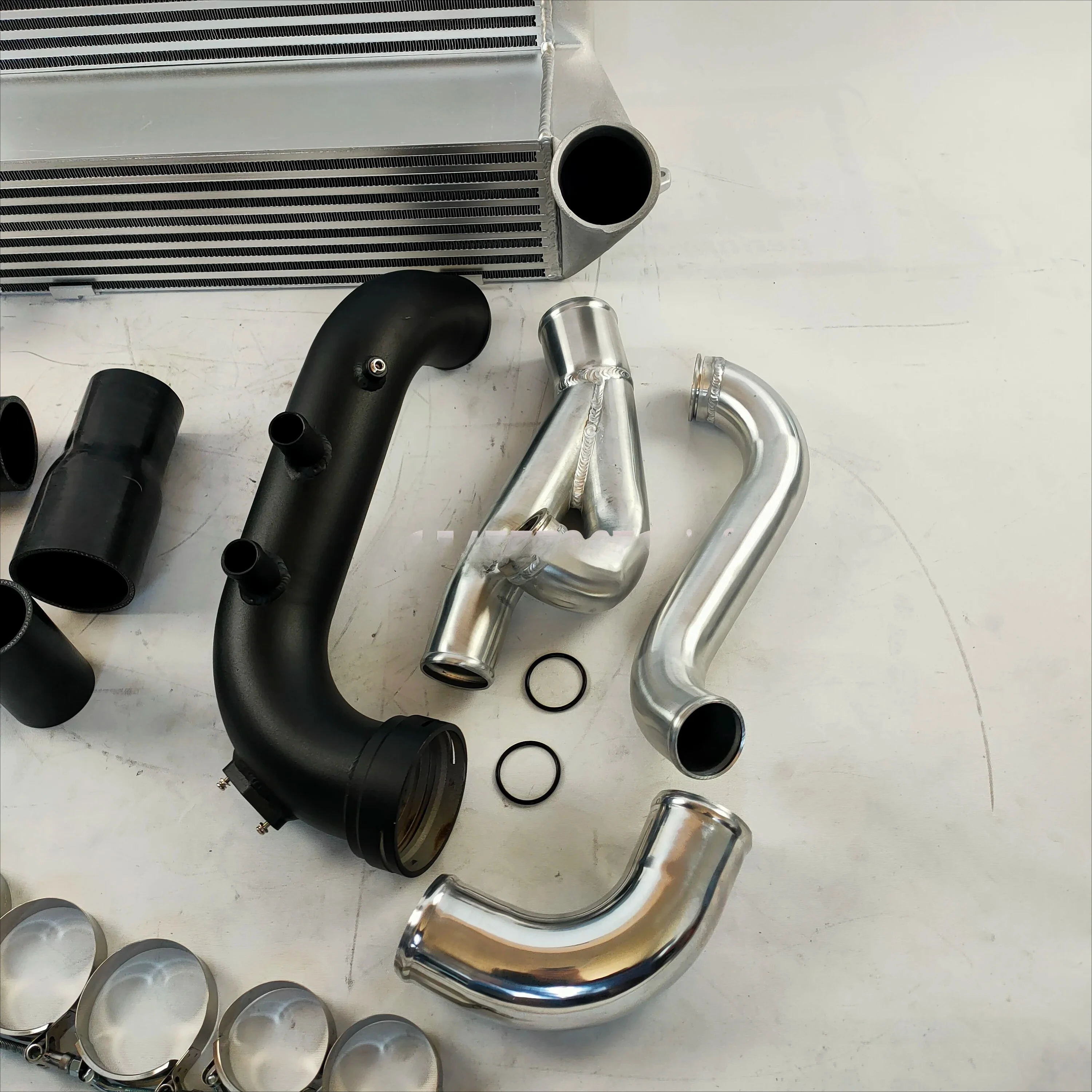 

135i/335i N54 E8X/E9X 7,5-дюймовый интеркулер, все комплекты