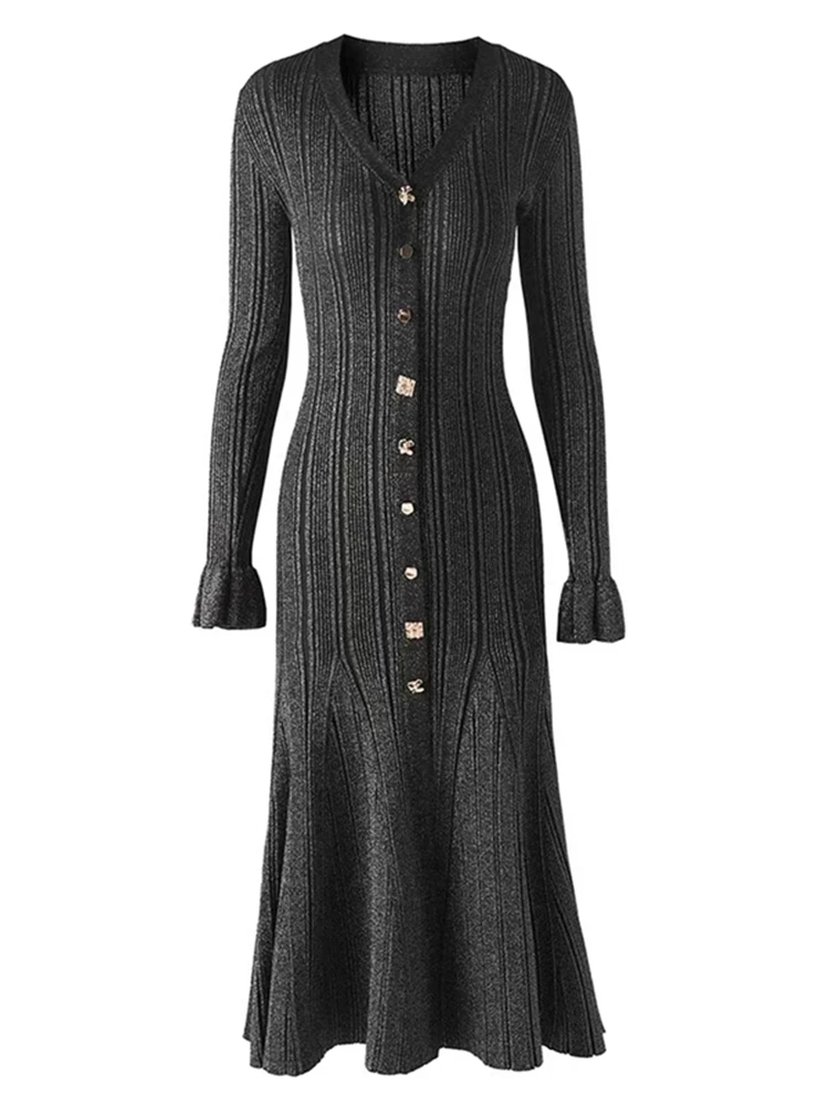 2025 New High Quality Elegant Runway V-neck Long Sleeve Knitted Mermaid Long Dress Women Metal Single Breasted Warm Party Dress