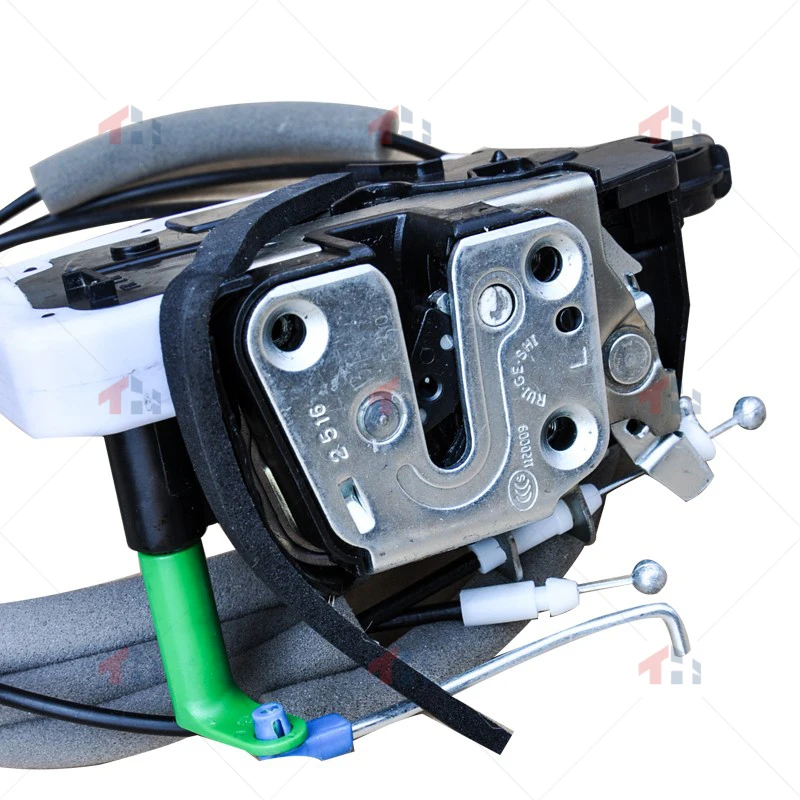 6105110XJ08XA Car Door Lock Block Suitable for Great Wall VOLEEX C30 C20R HAVAL H1 6105110XJ08XA