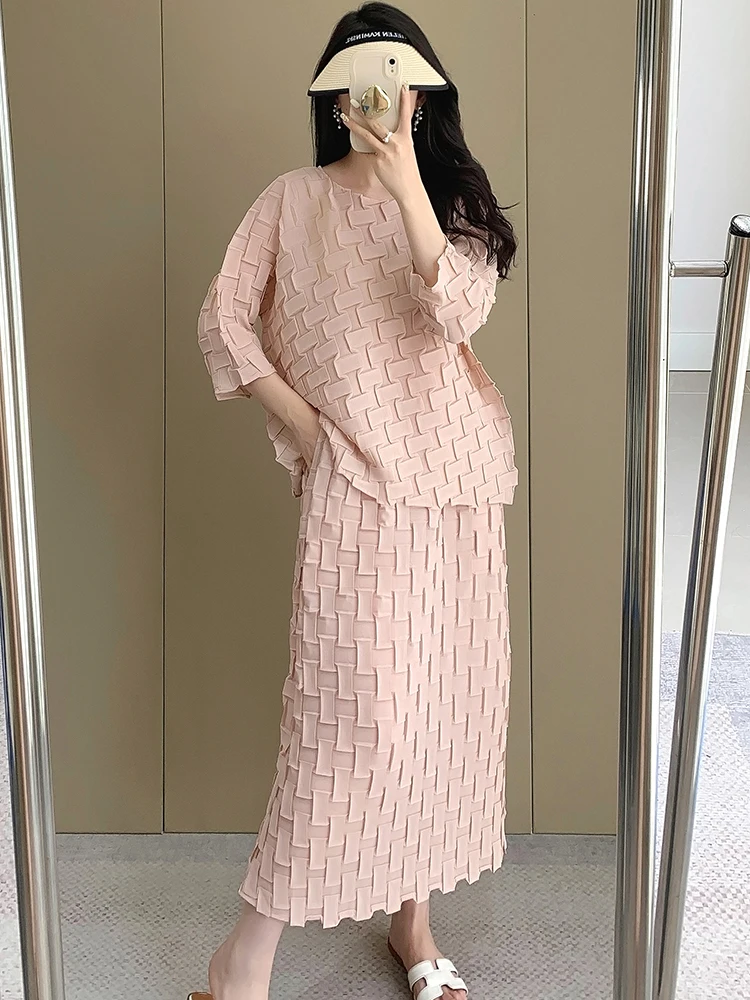 

Женский комплект плиссированной юбки Miyake, новинка лета 2025, высококачественный удобный свободный топ, юбка с высокой талией, комплект из двух предметов