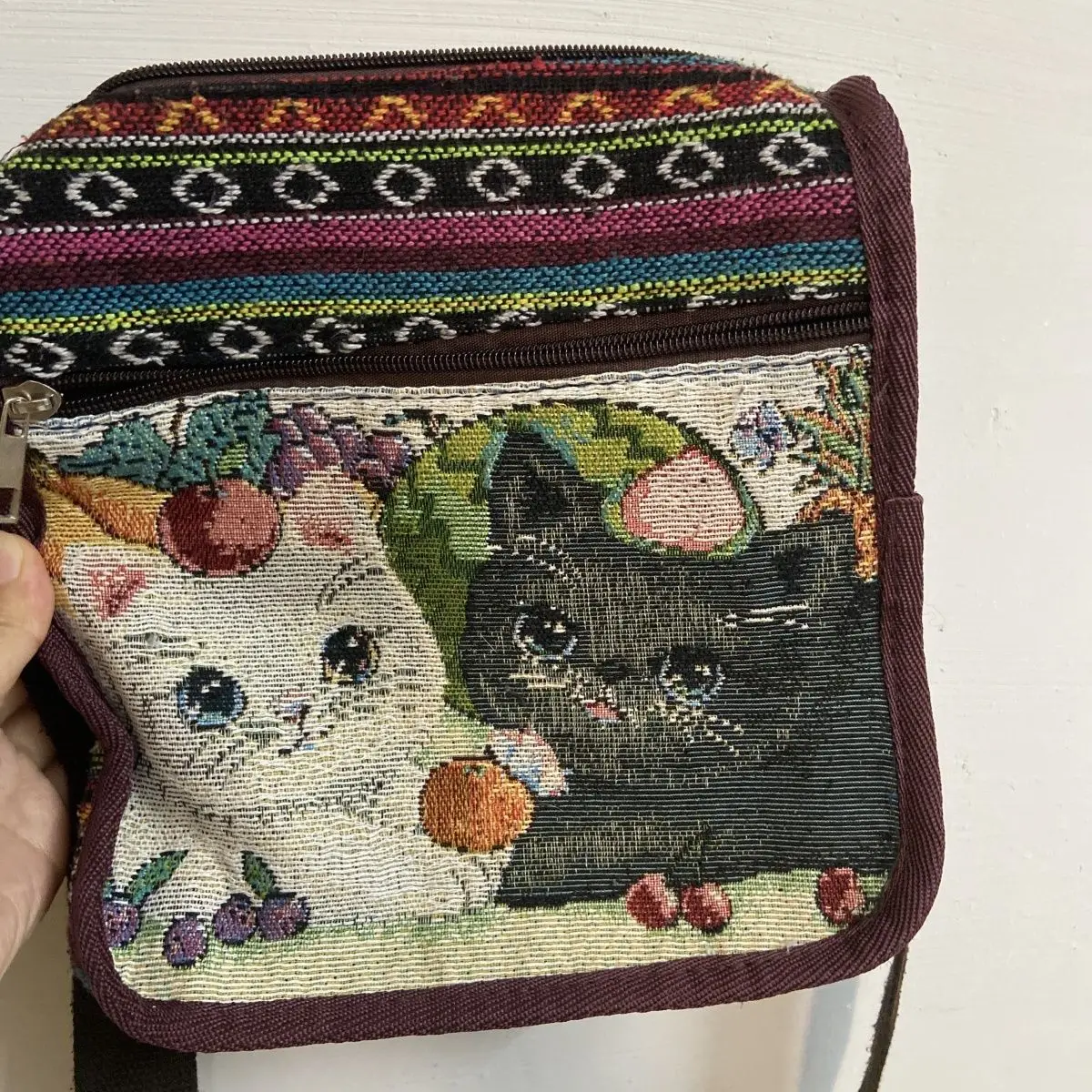 Two Cartoon Canvas Embroidery Crossbody Bag New High Appearance Level Explosion Ethnic Embroidery Bag Girl Cute Bag