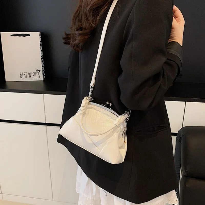 أنيقة فاخرة 2025 السيدات الجديدة الفاخرة العلامة التجارية حقيبة يد جلدية المصمم الشهير شعبية خمر الكلاسيكية ​