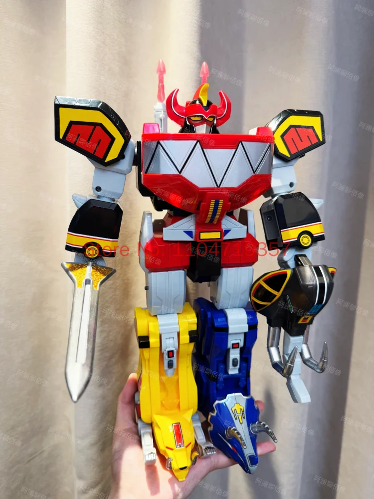 純正プレイメイツ MMPR リイグニッション 5-in-1 - Model Kit Megazord のレビューと価格